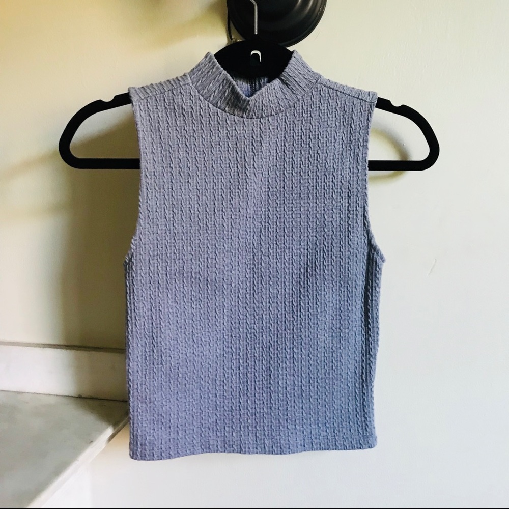 Matelasse Knit Sleeveless Turtleneck Slim Fit Top